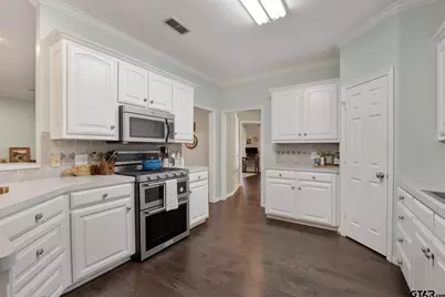 4103 Stonebrook Ln, Tyler, TX 75707 - Photo 12