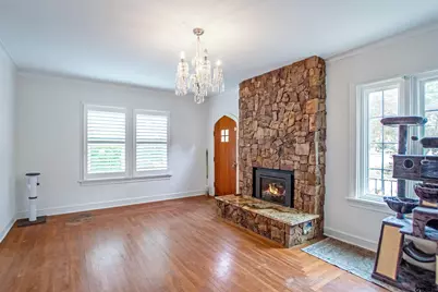 1301 Chilton Ave, Tyler, TX 75701 - Photo 4