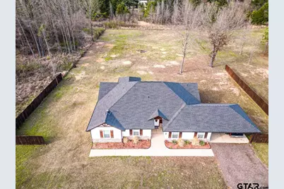 70 Prosperity Dr, Pittsburg, TX 75686 - Photo 4