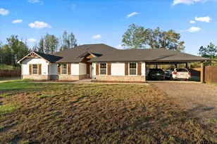 70 Prosperity Dr, Pittsburg, TX 75686 - Photo 1