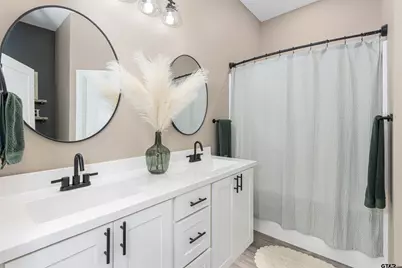 16210 Crossing Circle, Lindale, TX 75771 - Photo 12