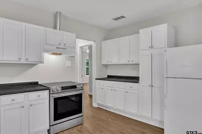 1409 N Carlyle Ave, Tyler, TX 75702 - Photo 14
