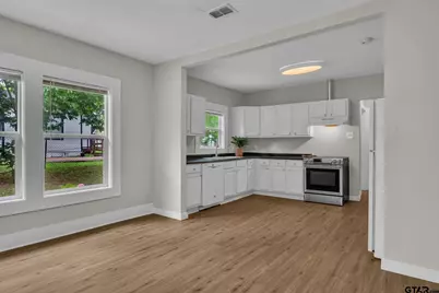 1409 N Carlyle Ave, Tyler, TX 75702 - Photo 10
