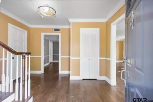2002 Robertson Ave, Tyler, TX 75701 - Photo 4