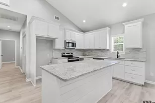 152 Royal Dr W, Bullard, TX 75757 - Photo 4