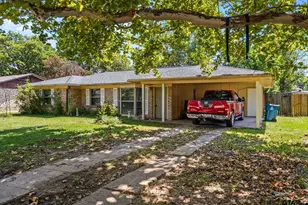 309 Henderson, Mt Pleasant, TX 75455 - Photo 2