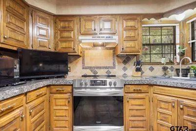 13804 Birchwood Cir, Lindale, TX 75771 - Photo 16