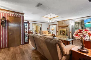 13804 Birchwood Cir, Lindale, TX 75771 - Photo 14