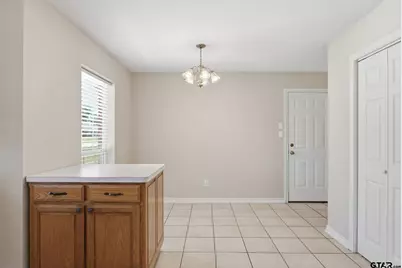 513 Kingsway, Overton, TX 75684 - Photo 10