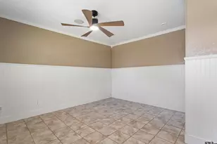 307 W South St, Lindale, TX 75771 - Photo 6