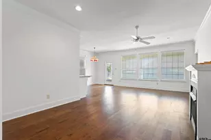 1906 Hollyglen Dr, Tyler, TX 75703 - Photo 10
