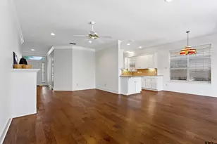 1906 Hollyglen Dr, Tyler, TX 75703 - Photo 14