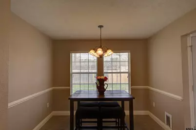 122 Corley Circle, Wake Village, TX 75501 - Photo 8