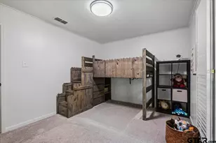 555 Lakeshore Dr, Palestine, TX 75801 - Photo 10
