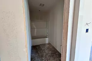 201 E Fleming, Longview, TX 75604 - Photo 10