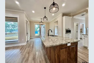 215 Clara Ln, Kilgore, TX 75662 - Photo 16