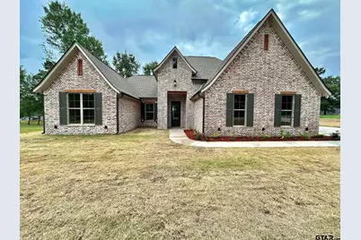 215 Clara Ln, Kilgore, TX 75662 - Photo 1
