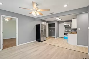 903 Hester St, Arlington, TX 76011 - Photo 6