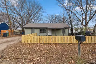 903 Hester St, Arlington, TX 76011 - Photo 1