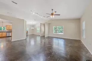 22253 County Rd 422, Lindale, TX 75771 - Photo 8