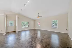 22253 County Rd 422, Lindale, TX 75771 - Photo 18