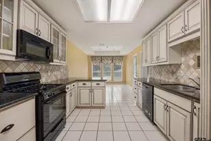 3302 Lexington, Tyler, TX 75701 - Photo 2