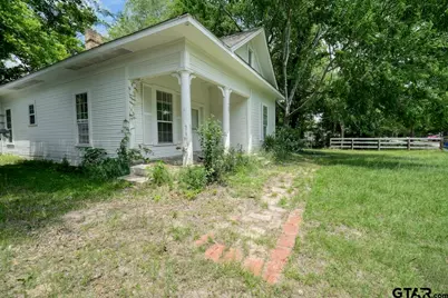 409 S Boyd St, Lindale, TX 75771 - Photo 8