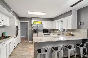 1101 Holly Hill Ln, Mt Pleasant, TX 75455 - Photo 8