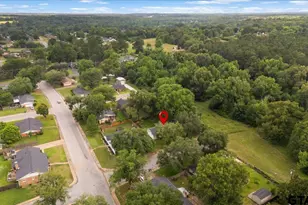 1000 Westwood Dr, Henderson, TX 75654 - Photo 42