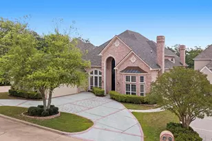7050 Walden Dr, Tyler, TX 75703 - Photo 2