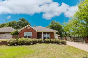 2801 Valley View Dr, Tyler, TX 75701 - Photo 2