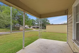 405 Rusk St, Pittsburg, TX 75686 - Photo 8