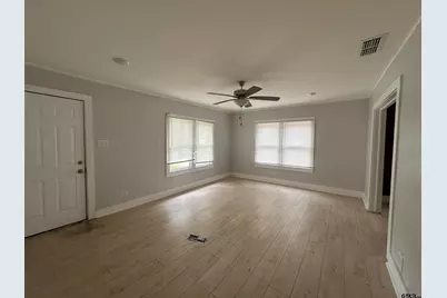 617 N Trinity St, Gilmer, TX 75644 - Photo 4