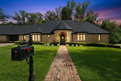 705 Slaydon St, Henderson, TX 75654 - Photo 1