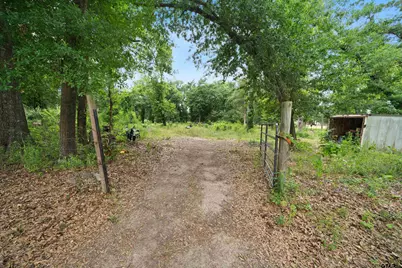 2425 Thompson Ln, Tyler, TX 75701 - Photo 6