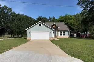 106 Elm St, Winona, TX 75792 - Photo 2