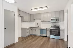 1538 N Hill, Tyler, TX 75702 - Photo 10