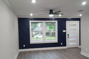 1219 W Lollar St, Tyler, TX 75702 - Photo 2