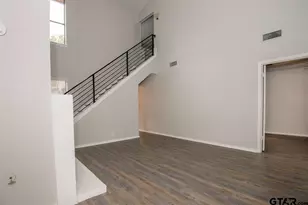 5821 Hollytree Dr, Tyler, TX 75703 - Photo 6