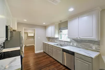 245 Larchwood Path, Holly Lake Ranch, TX 75765 - Photo 12