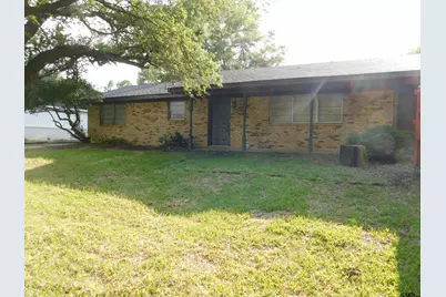 303 S Langham St, Troup, TX 75789 - Photo 14