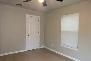 704 Lillian St, Wills Point, TX 75169 - Photo 10