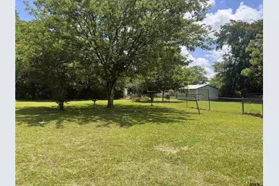 302 N O'Tyson, Mt Pleasant, TX 75455 - Photo 18