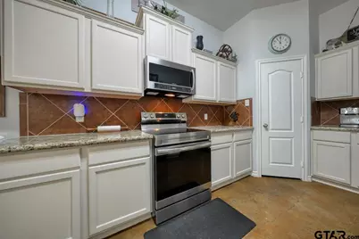 1306 Swinging Bridge Rd, Longview, TX 75604 - Photo 12