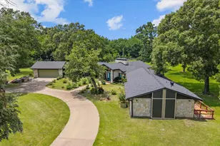 412 Woodhaven Cir, Jacksonville, TX 75766 - Photo 2