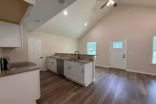 22804 Creekwood Dr, Flint, TX 75762 - Photo 4