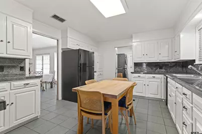 1023 Wilmington Pl, Tyler, TX 75701 - Photo 10