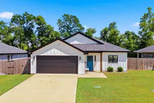 17018 Crossing Cir, Lindale, TX 75771 - Photo 1