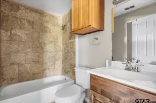 108 McClung St, Winona, TX 75792 - Photo 16