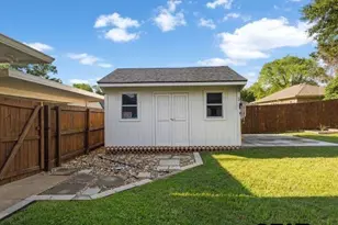 717 Meadow Creek Dr, Tyler, TX 75703 - Photo 42